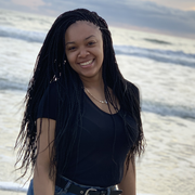 Shavon E. - Buffalo Babysitter