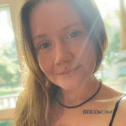 Mckenzie R., Nanny in Plainfield, IL with 6 years paid experience