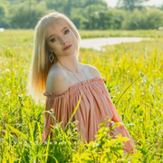 Lauren K. - Plano Babysitter