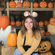Carsen H. - Agoura Hills <span class="translation_missing" title="translation missing: en.application.care_types.child_care">Child Care</span>