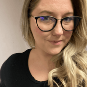 Kena M., Babysitter in Lynnwood, WA with 13 years paid experience