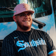 Luis S., Pet Care Provider in Lyons, IL with 10 years paid experience