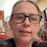 Leslli C., Babysitter in Tucson, AZ with 25 years paid experience