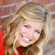 Ellie N. - Eden Prairie Babysitter