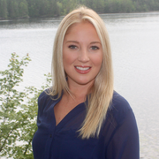 Lyndsay M., Child Care with 10 years of paid experience