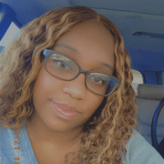 Chloe F., Babysitter in Chicago, IL with 4 years paid experience