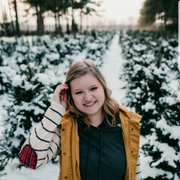 Mackenzie K., Nanny in 55330 with 7 years of paid experience