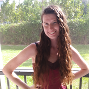 Elizabeth S. - Hollywood Pet Care Provider