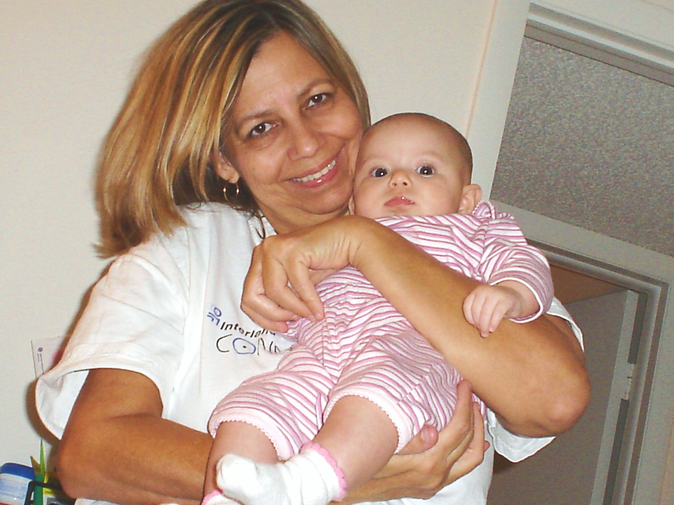 Rosa R., Babysitter in Hollywood, FL with 10 years paid experience
