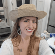 Sara P., Babysitter in Northridge, CA with 10 years paid experience