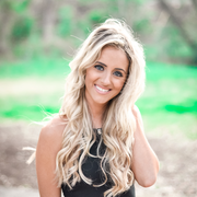 Bailey S. - Dallas Babysitter