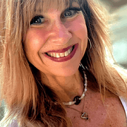 Ashley B., Pet Care Provider in Irving, TX with 26 years paid experience