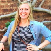 Sara R. - Oak Park Babysitter