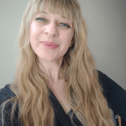 Calluna H S., Babysitter in Lynnwood, WA with 6 years paid experience