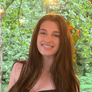Siena L., Pet Care Provider in Washington, DC with 4 years paid experience