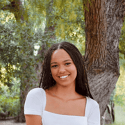 Noa B., Babysitter in Los Angeles, CA with 1 year paid experience