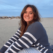 Emma D., Pet Care Provider in Alexandria, VA with 3 years paid experience
