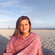 Claire M. - Wayne Babysitter