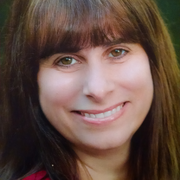 Jennifer V. - Delano Babysitter