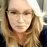 Shawna D., Babysitter in Baytown, TX 77521 with 10 years of paid experience
