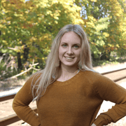 Sophia B., Babysitter in 97389 with 3 years of paid experience