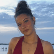Mckenzie  S., Babysitter in De Land, IL 61839 with 5 years of paid experience