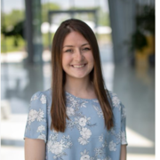 Alexandra A. - Rockville Centre Babysitter