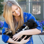 Elizabeth L., Pet Care Provider in Dallas, TX 75236 with 4 years paid experience