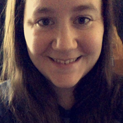 Kylie S. - Elgin Nanny
