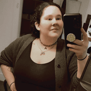 Nikki H., Pet Care Provider in Longbranch, WA with 0 years paid experience