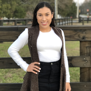 Vanesa S. - Selma <span class="translation_missing" title="translation missing: en.application.care_types.child_care">Child Care</span>