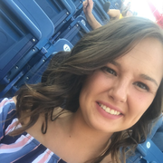 Taylor L., Pet Care Provider in Jacksboro, TN 37757 with 3 years paid experience