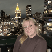 Lauren H., Pet Care Provider in New York, NY with 12 years paid experience