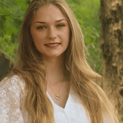 Sydney L., Babysitter in 27976 with 6 years of paid experience