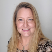 Sheryl Lynn W., Pet Care Provider in Auburndale, FL with 25 years paid experience