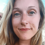 Lindsey E., Babysitter in 45036 with 20 years of paid experience