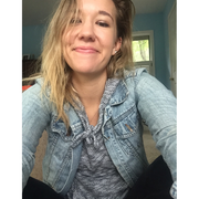 Courtney F. - Muncie Babysitter