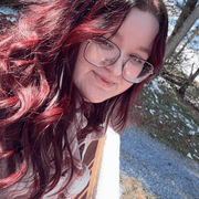 Baylee S., Child Care in Hampton, TN 37658 with 2 years of paid experience