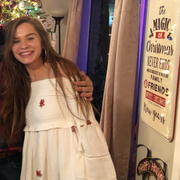 Lexi W. - Newport Babysitter