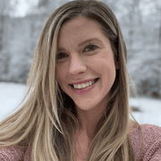 Stephanie  W., Babysitter in Freeport, FL 32439 with 1 year of paid experience
