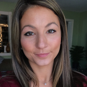 Danielle M. - Newton Babysitter