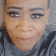 Leslie J., Care Companion in Phoenix, AZ with 40 years paid experience