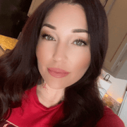 Crystle V., Nanny in Gilbert, AZ 85296 with 15 years of paid experience