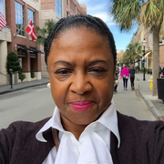 Diannia G. - Charleston Babysitter