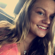 Brianna M. - Yorktown Babysitter