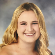 Madeline M. - La Palma Babysitter