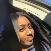 Ashley T. - Chicago Babysitter