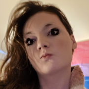 Isola E., Pet Care Provider in Portland, OR with 6 years paid experience