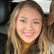 Nicole D. - Lees Summit <span class="translation_missing" title="translation missing: en.application.care_types.child_care">Child Care</span>