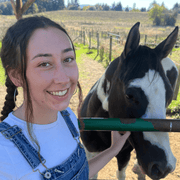 Emma Y., Babysitter in Portland, OR with 4 years paid experience